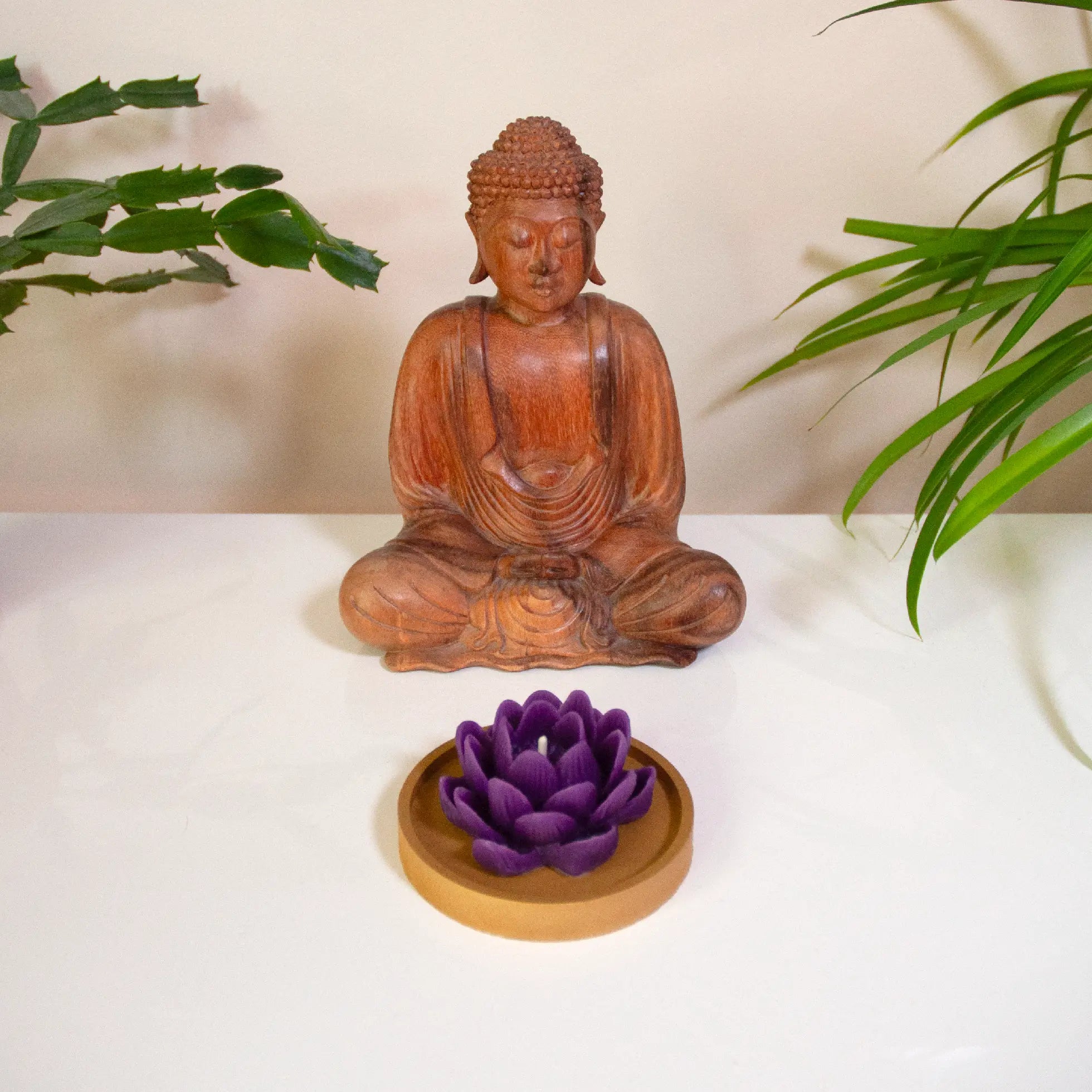 LOTUS – Bougie parfumée en cire d’abeille blanche colorée naturellement Maison Kunda