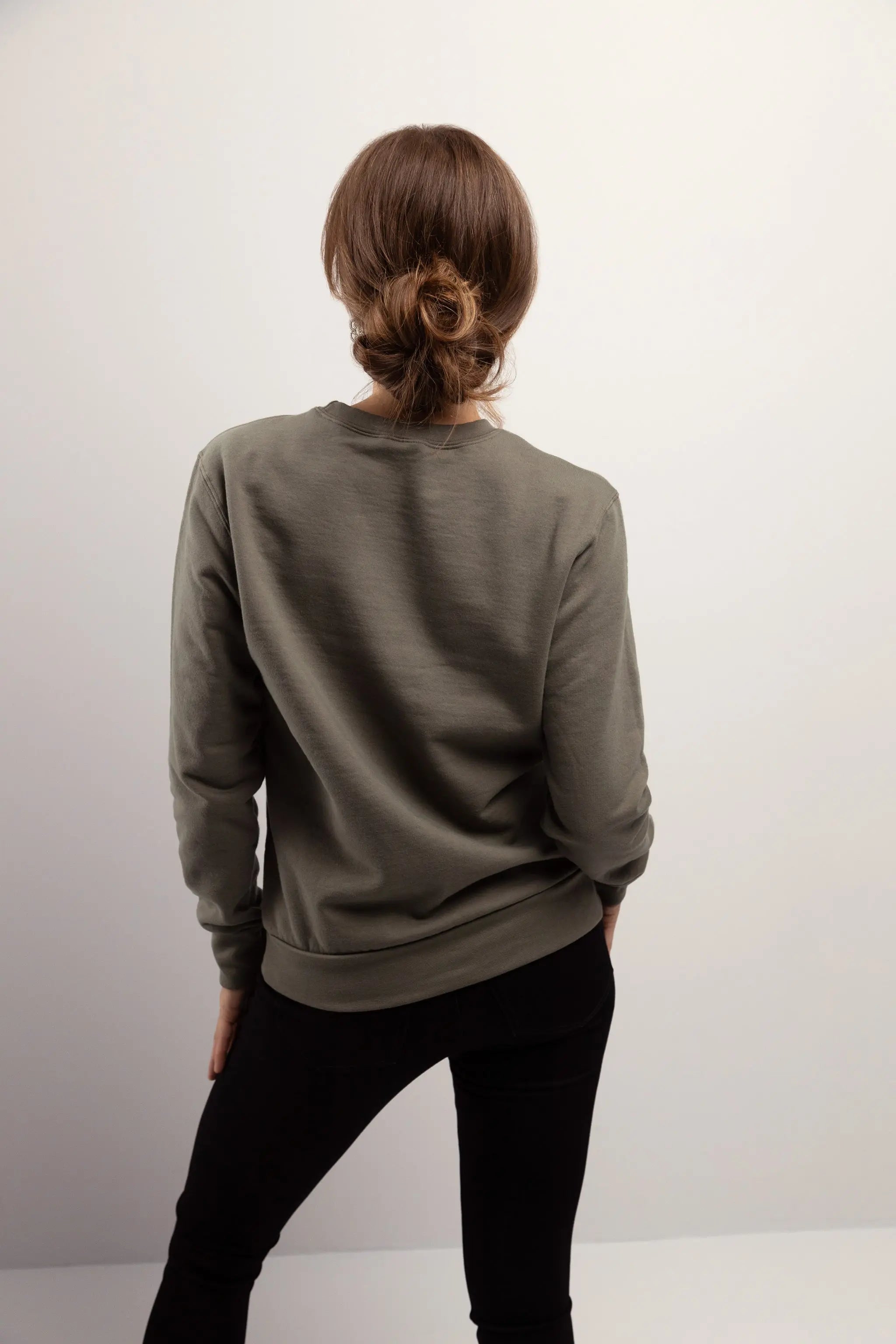 Crewneck pour femme en coton biologique fait au Canada, vêtement de yoga naturel