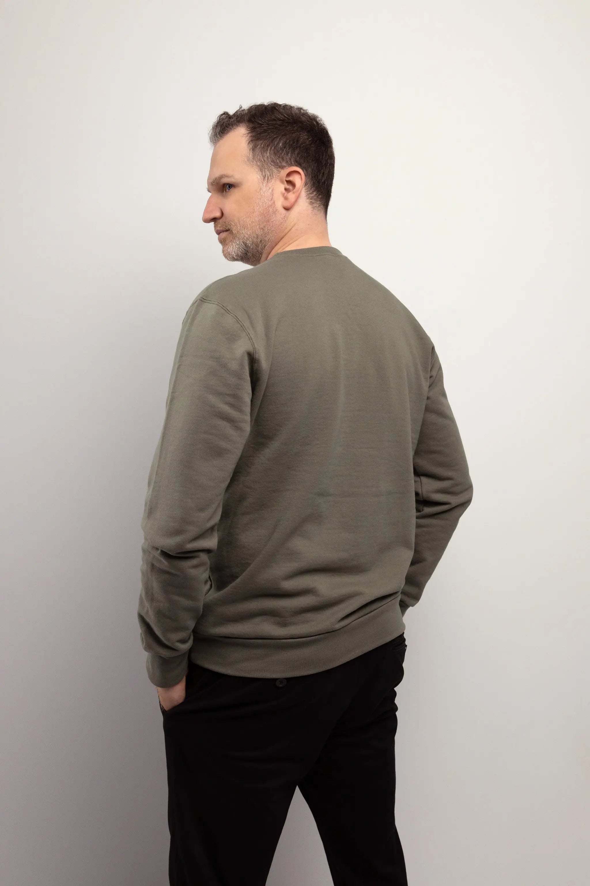 Crewneck éco responsable fait au Canada: vêtement de détente et de yoga