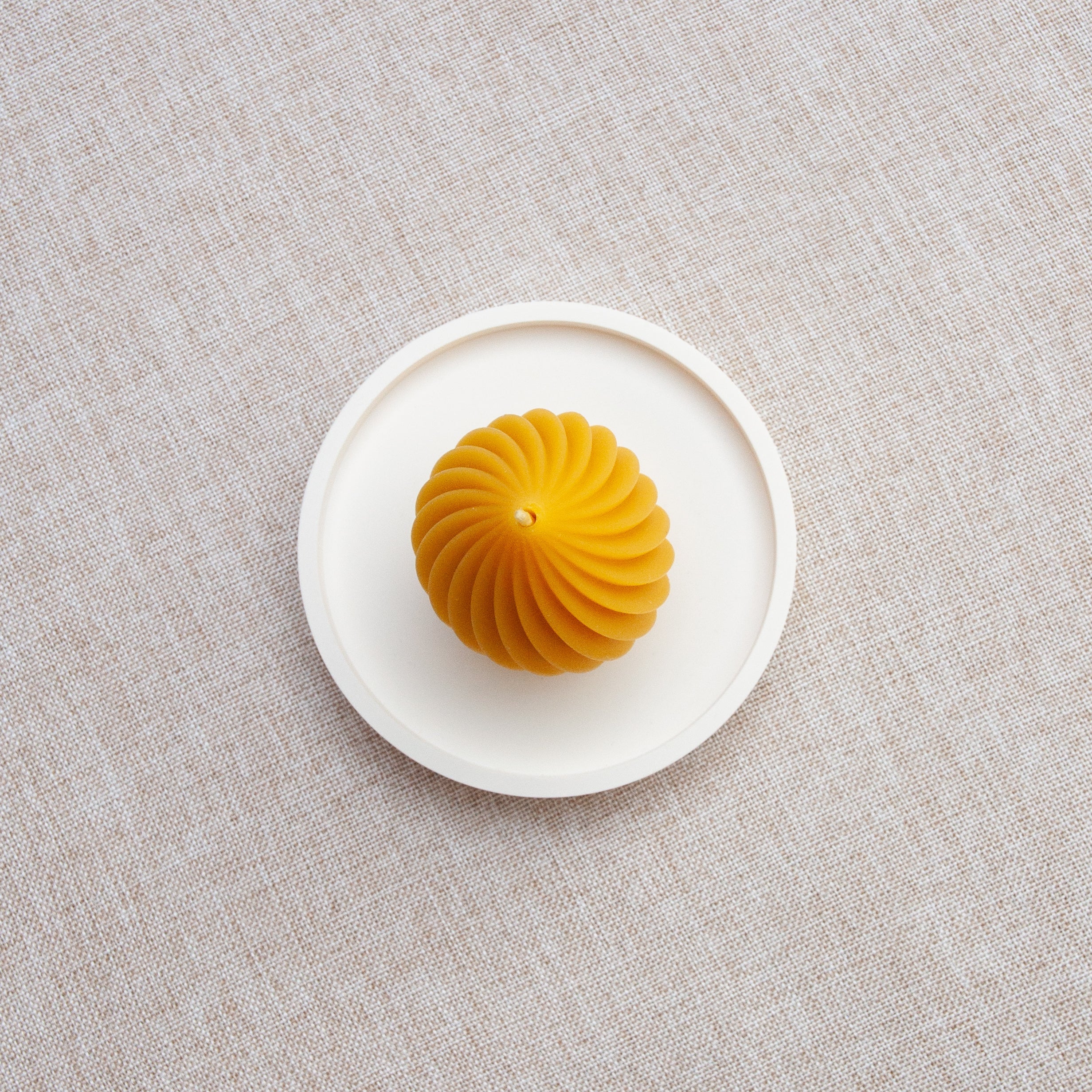 TORUS – Bougie en cire d’abeille jaune naturelle du Québec Maison Kunda