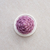 POMME DE PIN – Bougie parfumée en cire d’abeille blanche colorée naturellement Maison Kunda