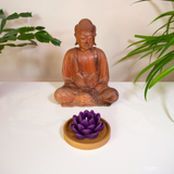 LOTUS – Bougie parfumée en cire d’abeille blanche colorée naturellement