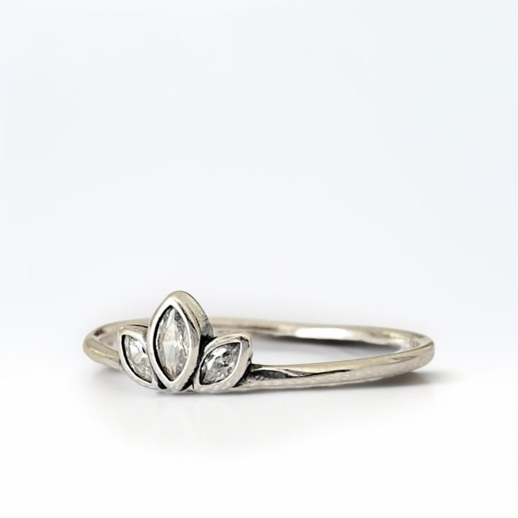 Bague en argent LOTUS | avec zircons