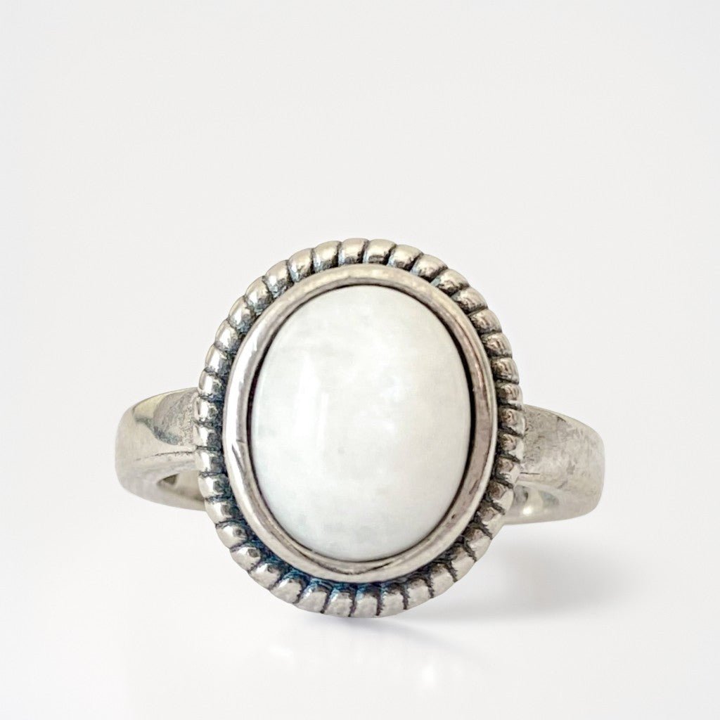 Bague en argent MOONSTONE avec pierre de lune