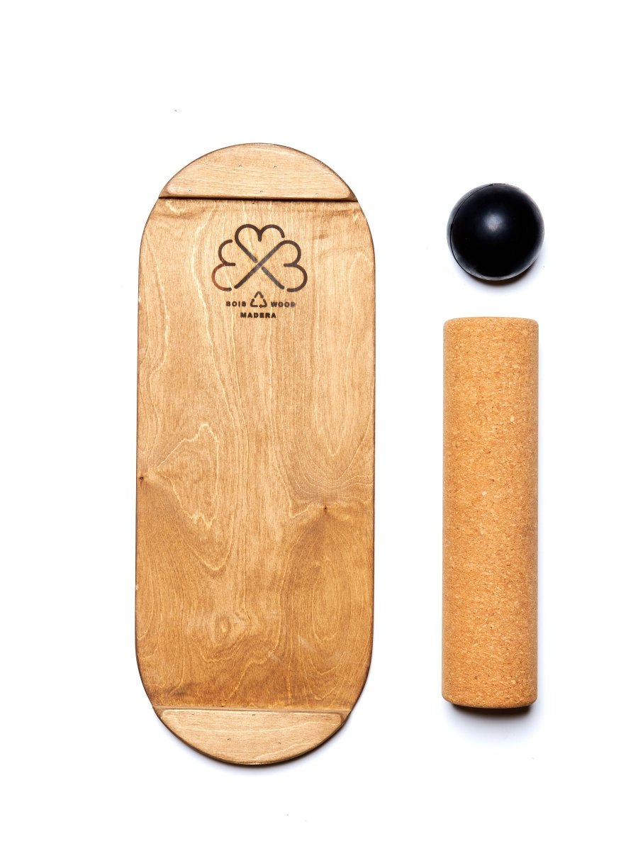 Planche d'équilibre Classique MTL Balance Board, vue de dos avec logo et accessoires