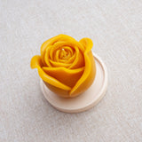 GRANDE ROSE – Bougie en cire d’abeille jaune naturelle du Québec