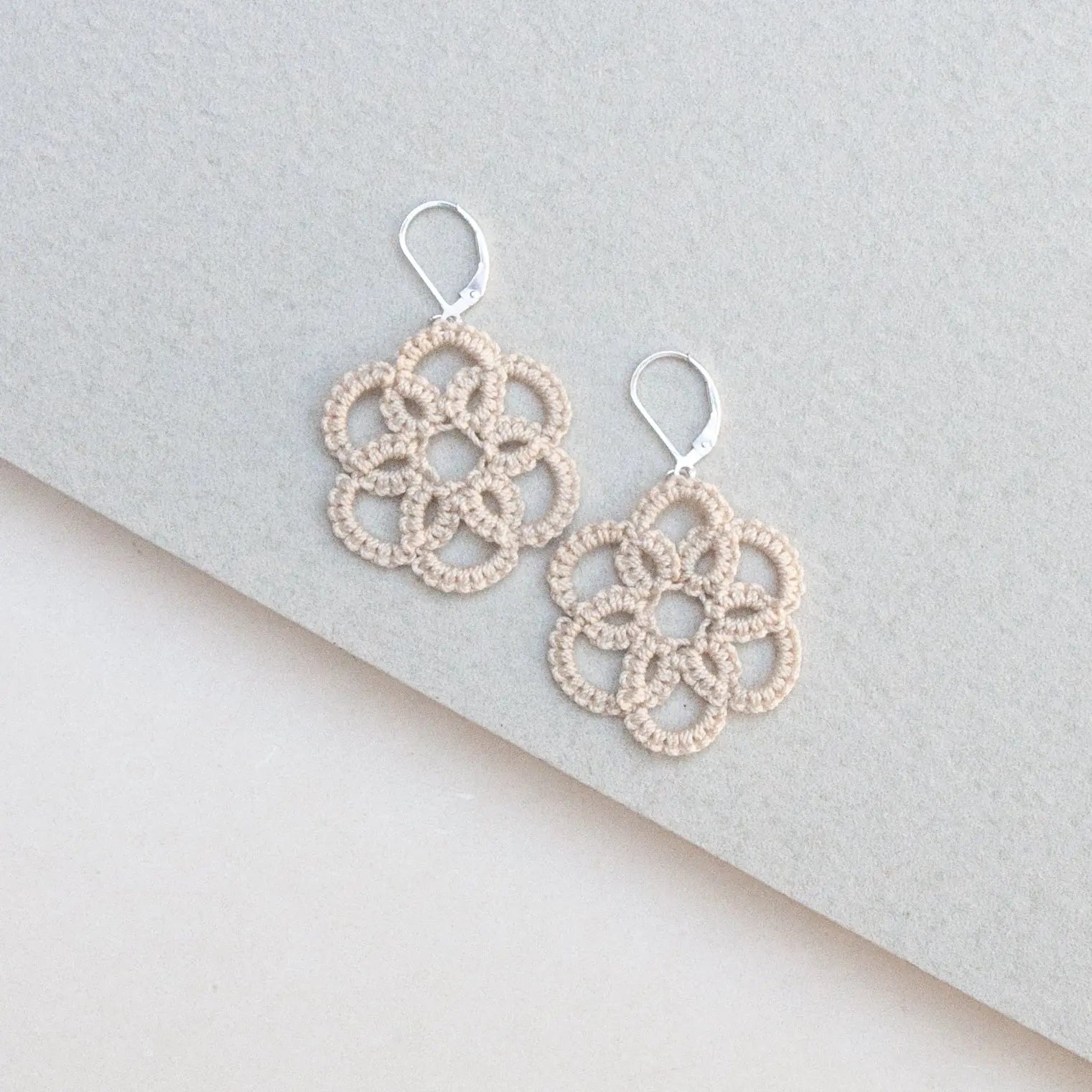 FLEUR DE VIE Boucles d'oreilles boho chic colorées Maison Kunda