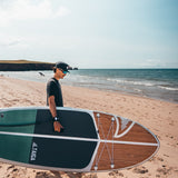 Planche Nano Zip Air 9'8'' Taiga Board, transportée en voyage, format compact