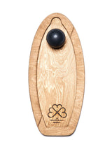 Planche d'équilibre SURF Model 360 MTL Balance Board, vue de dos avec logo et balle, fabrication artisanale au Canada