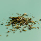 Tisane en vrac Floem: Thuya, lavande et feuilles du Labrador, proche