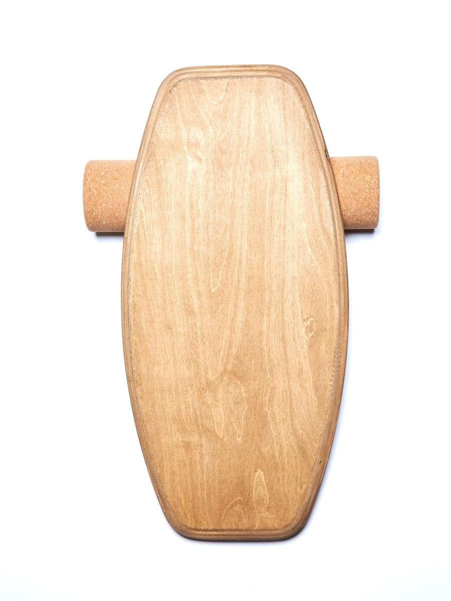 Planche d'équilibre Wake Standard de MTL Balance Board, en bois de merisier recyclé, vue de face, forme large et polyvalente
